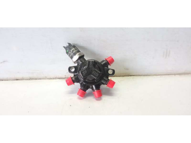 Recambio de rampa inyectora para ford focus turnier (cak) ghia referencia OEM IAM 1S4Q9D280AB R9144Z020B 