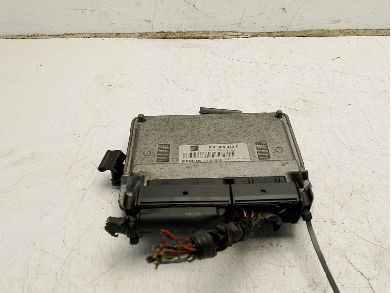 Recambio de centralita motor uce para seat ibiza (6l1) 1.9 tdi referencia OEM IAM 3E906033P  