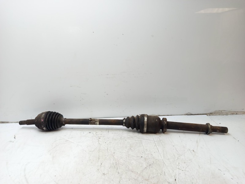 Recambio de transmision delantera derecha para renault clio iii exception referencia OEM IAM 8200557126  
