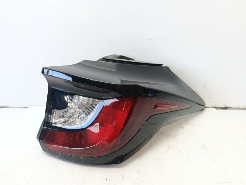 Recambio de piloto trasero derecho para toyota yaris active referencia OEM IAM 81551K0030  