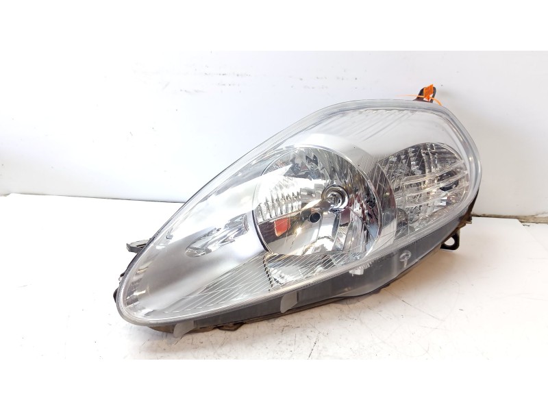 Recambio de faro izquierdo para fiat punto berlina (188) 1.2 classic natural power referencia OEM IAM 51855645  