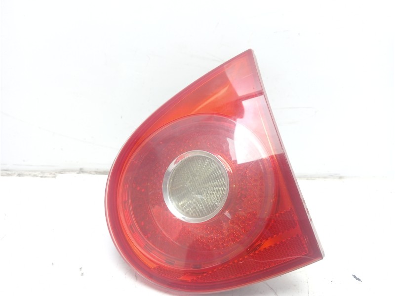 Recambio de piloto marcha atras para volkswagen golf v berlina (1k1) conceptline (e) referencia OEM IAM 1K6945094E 1K6945094G 