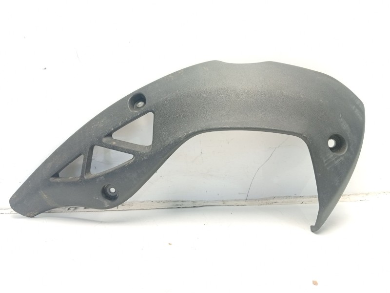 Recambio de moldura para kawasaki versys 650 referencia OEM IAM 491070081  
