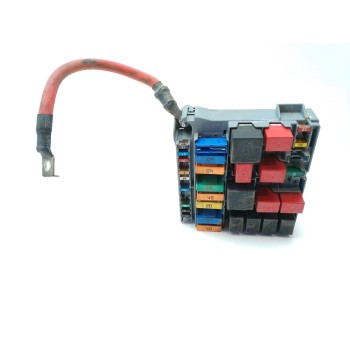 CAJA RELES / FUSIBLES 51905216 