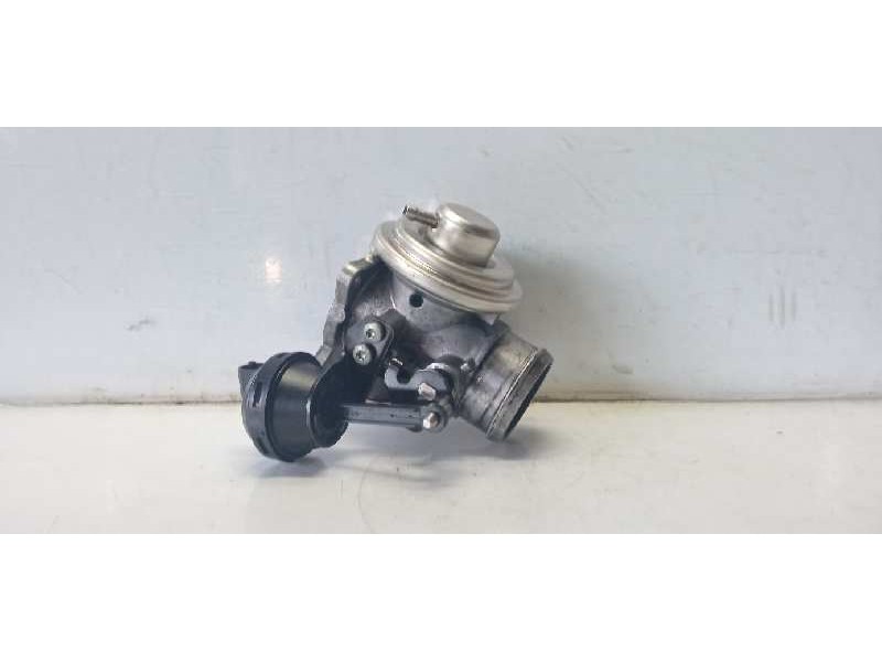 Recambio de valvula egr para audi a3 (8l) 1.9 tdi referencia OEM IAM 038131501E  