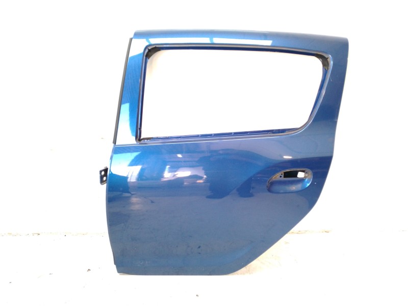 Recambio de puerta trasera izquierda para dacia sandero laureate referencia OEM IAM 821017625R  