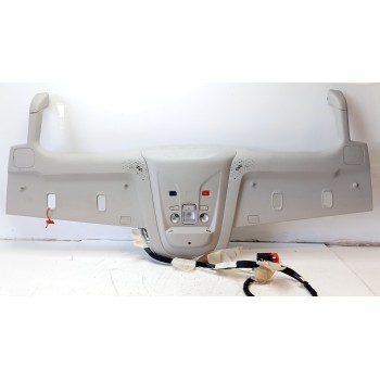LUZ INTERIOR DELANTERA CENTRAL SU001A3446 SU001B0827 