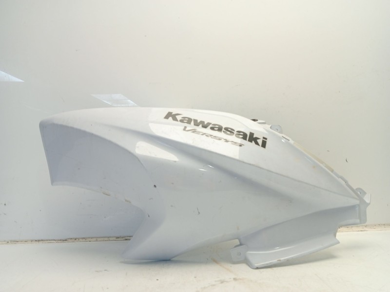 Recambio de moldura para kawasaki versys 650 referencia OEM IAM 550280564  