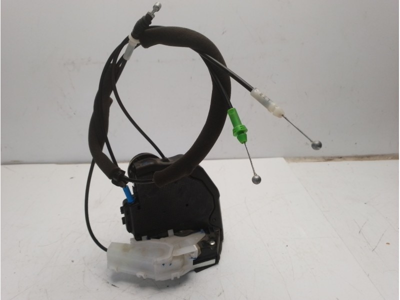 Recambio de cerradura puerta trasera izquierda para toyota c-hr (_x1_) 2.0 hybrid (maxh10) referencia OEM IAM 69060F4020  009261