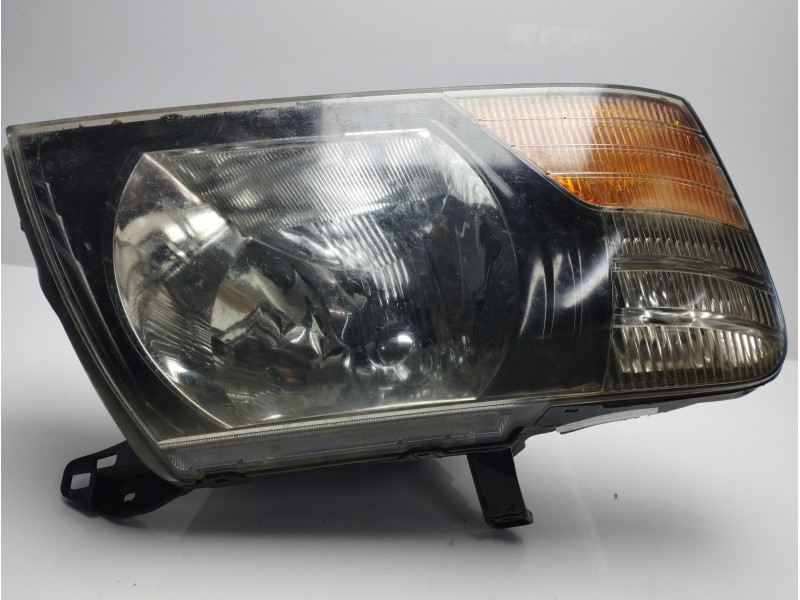 Recambio de faro derecho para mitsubishi montero (v20/v40) referencia OEM IAM 10087420  