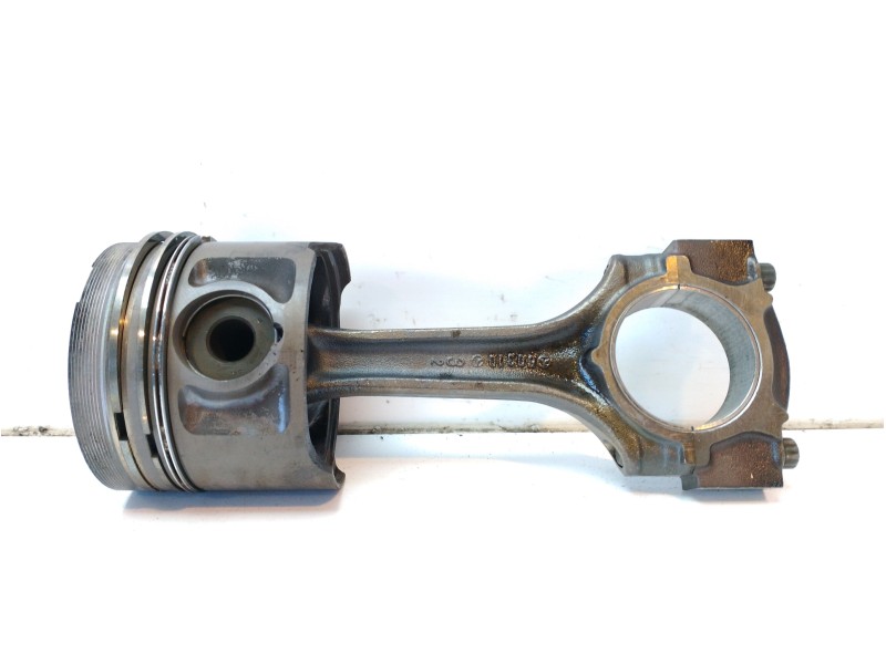Recambio de piston para mercedes-benz clase e (w124) berlina referencia OEM IAM A1040300620 A1040300418 