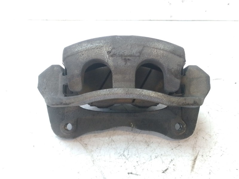 Recambio de pinza freno delantera izquierda para ssangyong rodius xdi premium referencia OEM IAM BC140097  