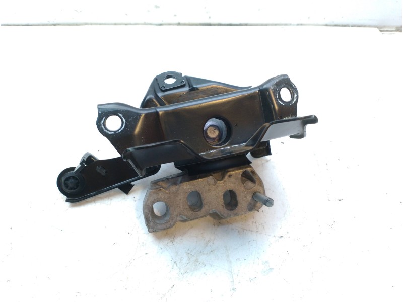 Recambio de soporte motor para toyota yaris 1.5 16v cat referencia OEM IAM 12305K0050  