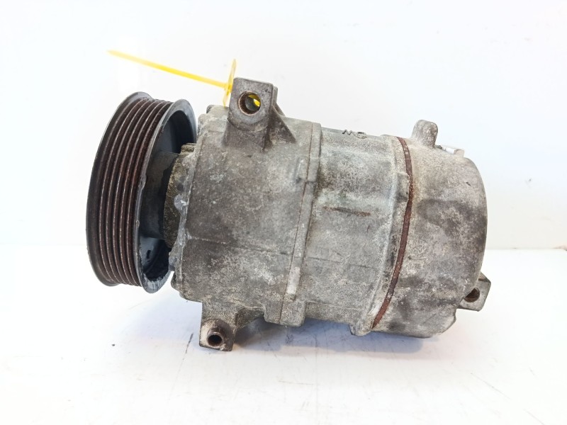Recambio de compresor aire acondicionado para kia sorento referencia OEM IAM 977012P200  