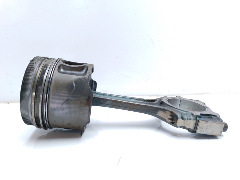 Recambio de piston para mercedes-benz clase e (w124) berlina referencia OEM IAM A1040300620 A1040300418 