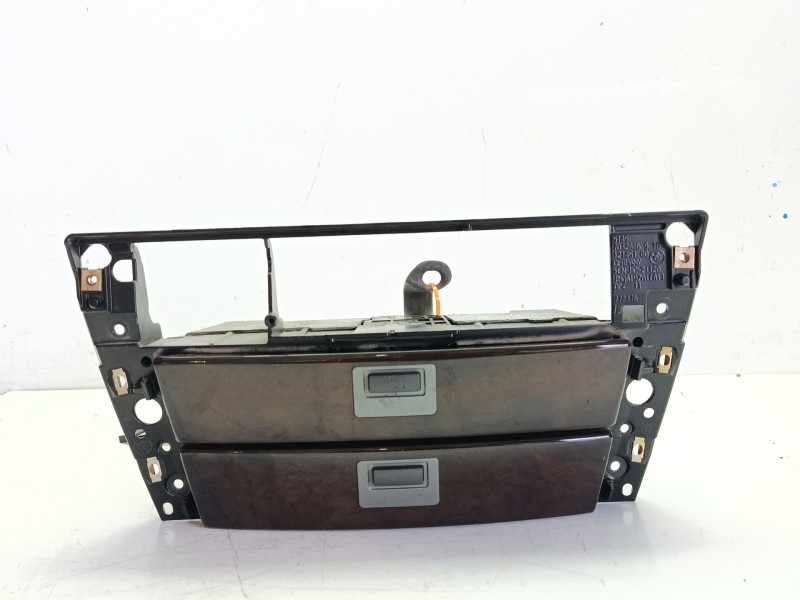 Recambio de molduras delanteras para bmw 7 (e65, e66, e67) 730 d referencia OEM IAM 51458261060  