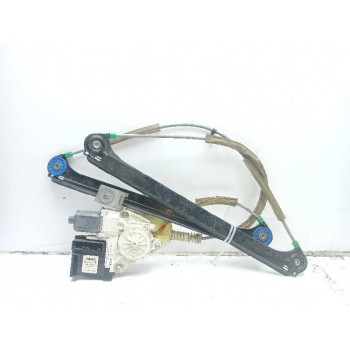 ELEVALUNAS DELANTERO DERECHO 8V3837462A 