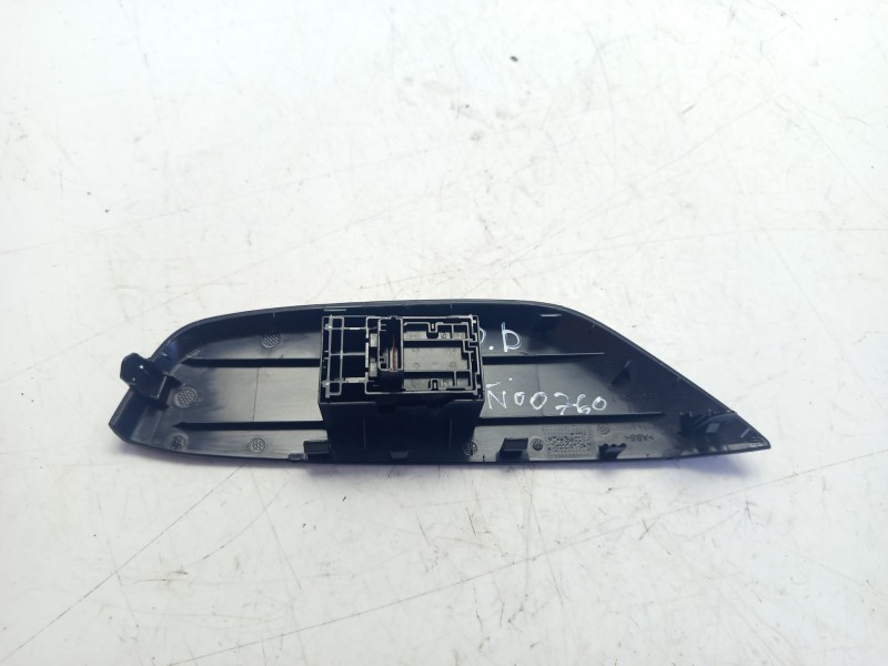 Recambio de mando elevalunas delantero derecho para toyota yaris active referencia OEM IAM 74231K0080 74231K0080 