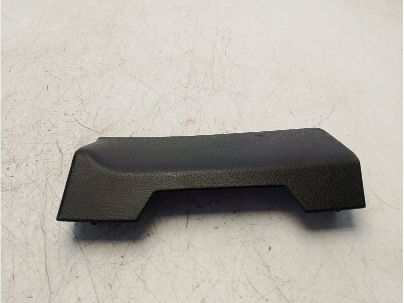 Recambio de moldura para nissan qashqai ii (j11, j11_) 1.3 dig-t referencia OEM IAM 689644EH0A  