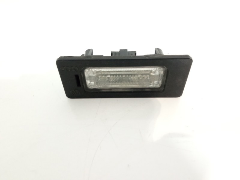 Recambio de piloto matricula para audi q5 (8r) 3.2 fsi referencia OEM IAM 8T0943021  