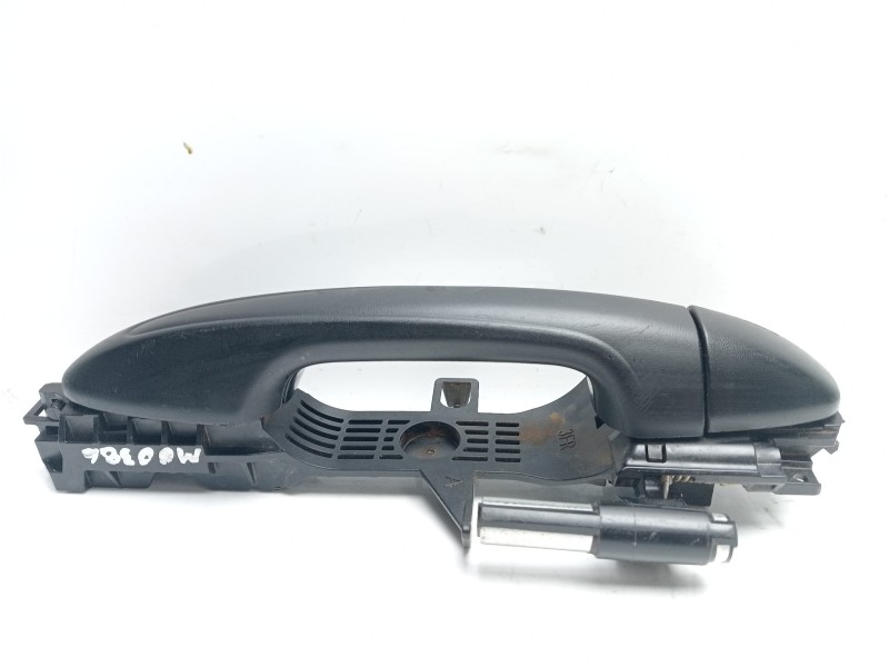 Recambio de maneta exterior delantera derecha para toyota hilux (kun) cabina doble dlx 4x4 referencia OEM IAM 692100K250  