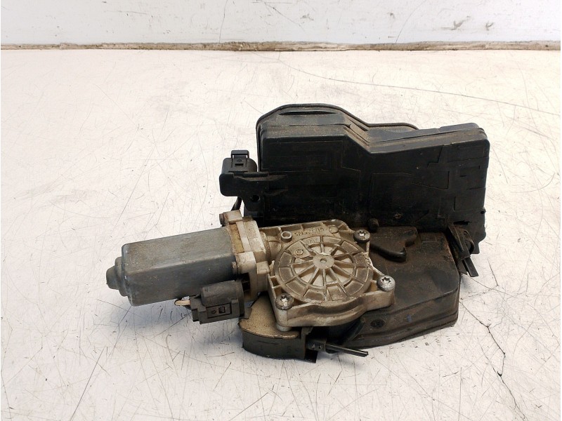 Recambio de cerradura puerta delantera izquierda para bmw 7 (e65, e66, e67) 730 ld referencia OEM IAM 51217202143  