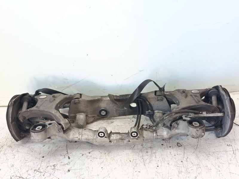 Recambio de puente delantero para bmw serie 7 (e38) 730d automático referencia OEM IAM 33311090510  
