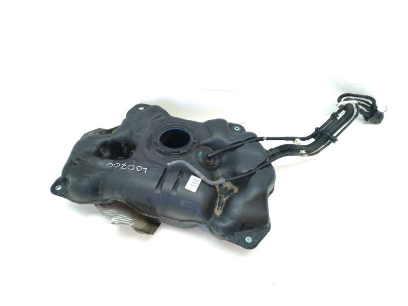 Recambio de deposito combustible para toyota yaris hybrid active referencia OEM IAM 77001K0060  