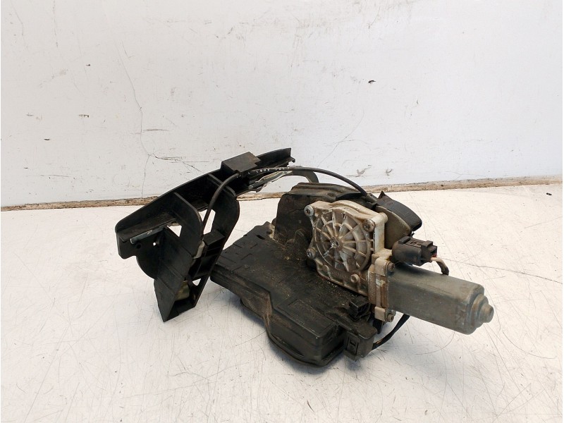 Recambio de cerradura puerta trasera izquierda para bmw 7 (e65, e66, e67) 730 ld referencia OEM IAM 51227202147  