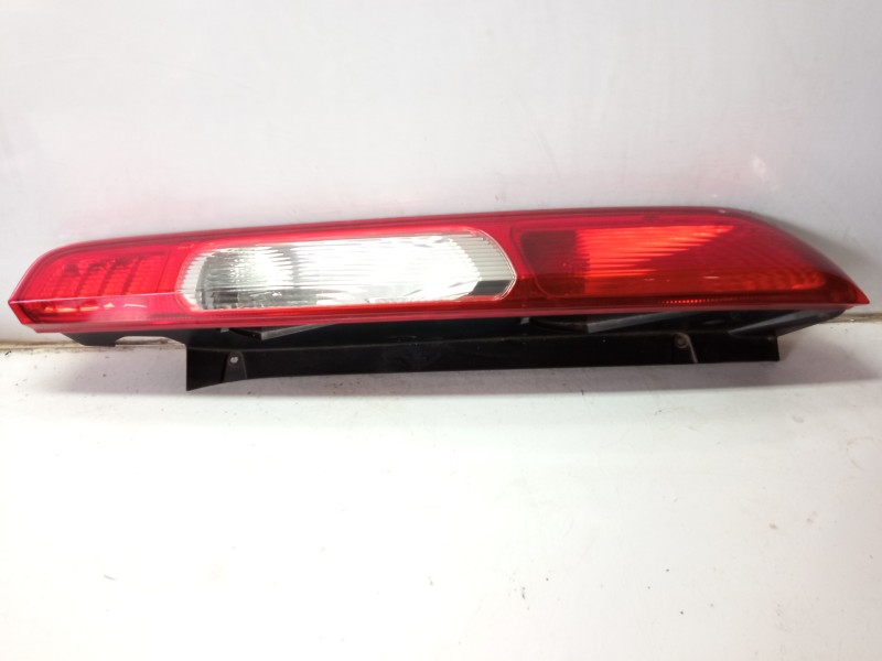 Recambio de piloto trasero derecho para ford focus berlina (cap) ambiente (d) referencia OEM IAM 4M5113404A  
