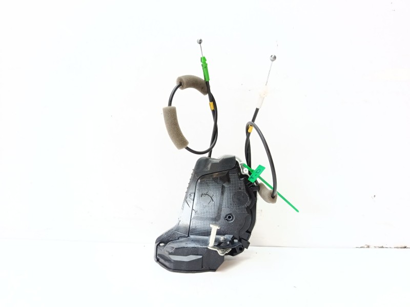 Recambio de cerradura puerta trasera derecha para toyota yaris active referencia OEM IAM 69050K0040  