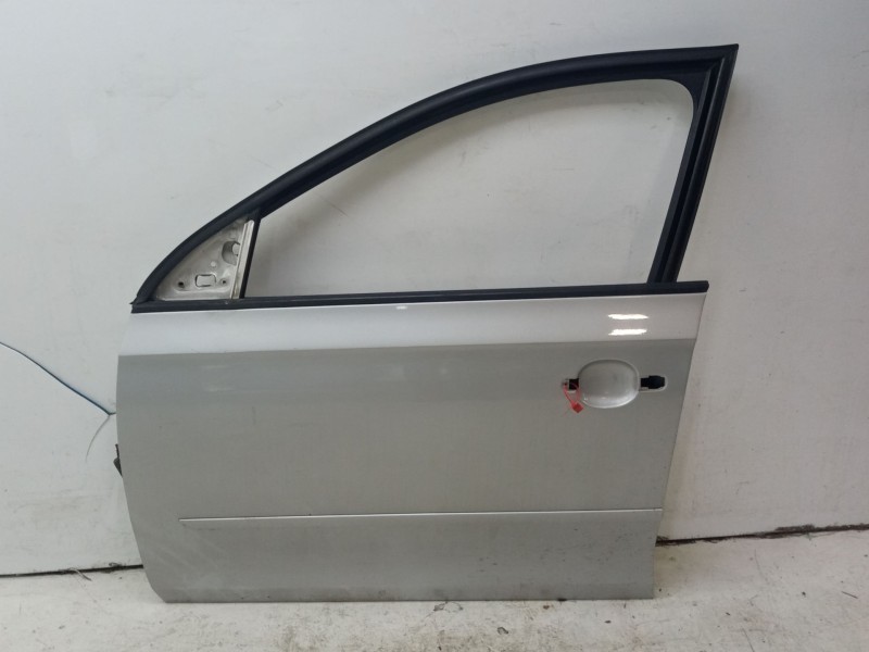 Recambio de puerta delantera izquierda para skoda rapid (nh3, nk3, nk6) 1.6 tdi referencia OEM IAM 5JA831051C  