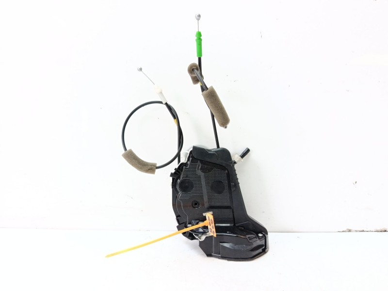 Recambio de cerradura puerta trasera izquierda para toyota yaris active referencia OEM IAM 69060K0040  
