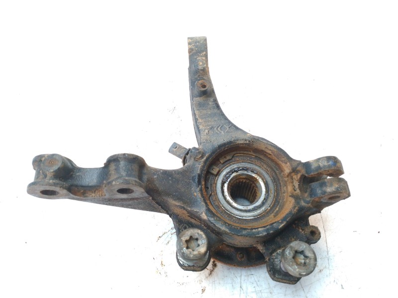 Recambio de mangueta delantera derecha para peugeot 2008 (p1) referencia OEM IAM 9826532380  