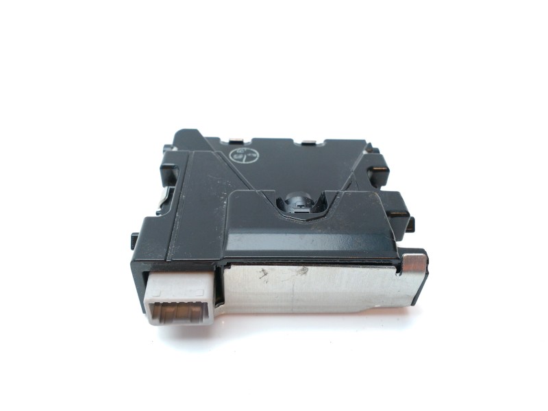 Recambio de modulo electronico para toyota rav 4 advance hybrid referencia OEM IAM 8646C42021  