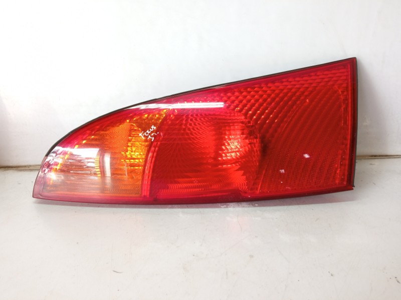 Recambio de piloto trasero izquierdo para ford focus berlina (cak) ambiente referencia OEM IAM 1M5113405AC  