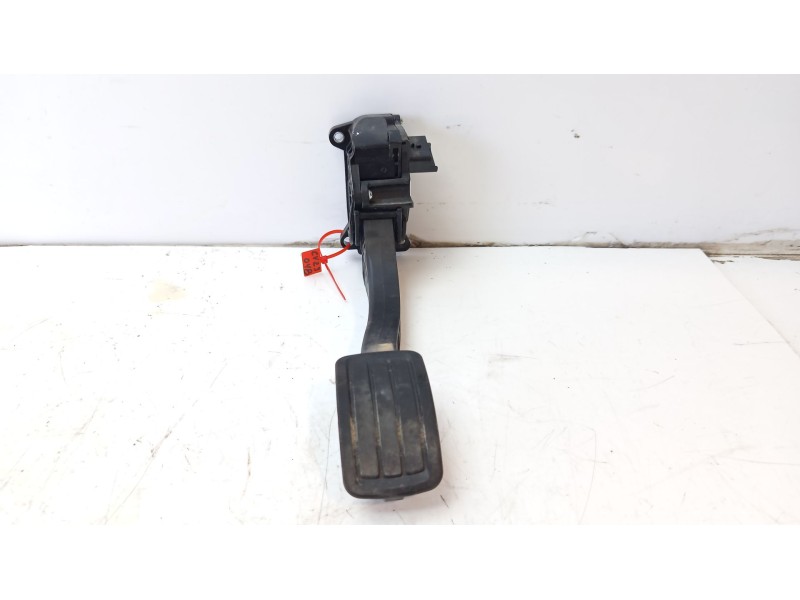 Recambio de pedal acelerador para toyota proace verso 1.6 d-4d cat referencia OEM IAM SU001B1882  86ET634447118