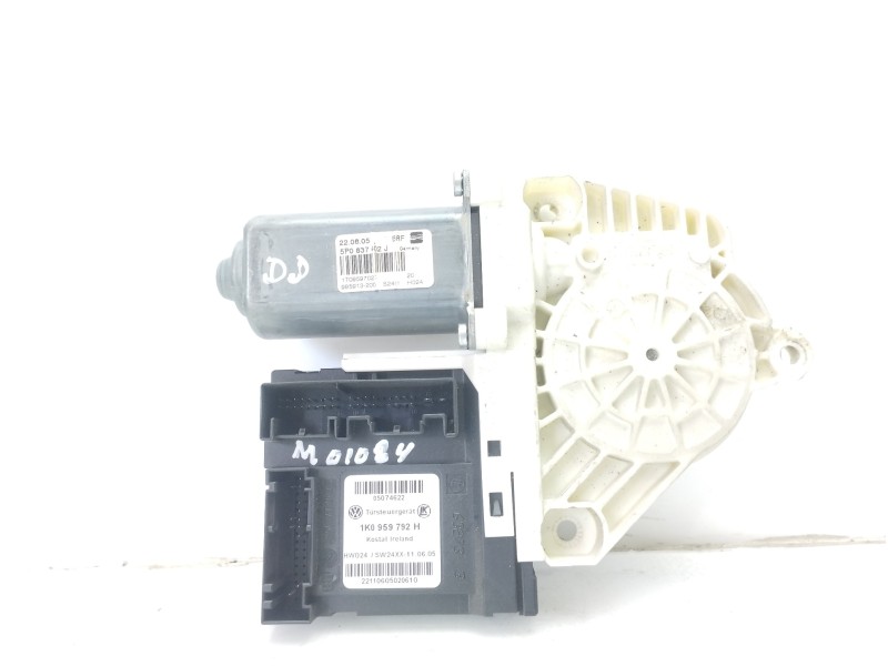 Recambio de motor elevalunas delantero derecho para seat altea (5p1) reference referencia OEM IAM 5P0837402J  