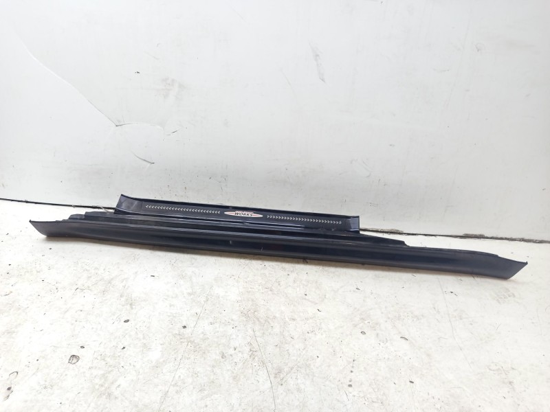 Recambio de faldon lateral para mini mini (r56) john cooper works referencia OEM IAM 51777147915  