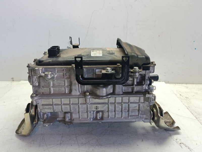Recambio de transformador de tensión para toyota yaris referencia OEM IAM G9200K9010  