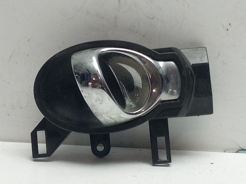 Recambio de maneta interior delantera derecha para nissan juke (f15) 1.6 referencia OEM IAM 80670BA61A  
