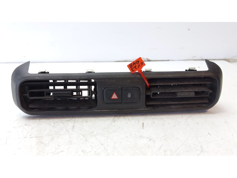 Recambio de aireador para toyota proace verso 1.6 d-4d cat referencia OEM IAM SU001A9783  