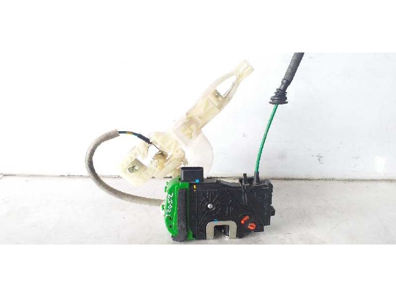 Recambio de cerradura puerta trasera izquierda para hyundai i40 tecno blue referencia OEM IAM 814103Z000  