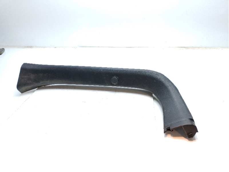 Recambio de molduras traseras para toyota c-hr referencia OEM IAM 67937F4010C1  