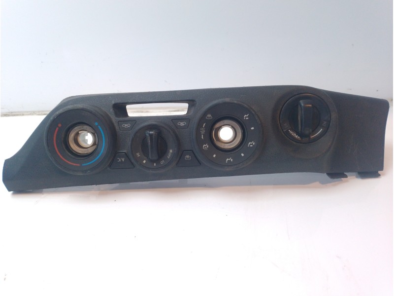 Recambio de mando calefaccion / aire acondicionado para toyota hilux (kun) 2.5 turbodiesel referencia OEM IAM 55406KK170C0 55406