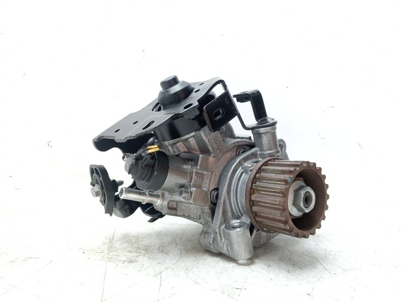Recambio de bomba inyeccion para renault clio iv 0.9 referencia OEM IAM 167007358R 445010704 