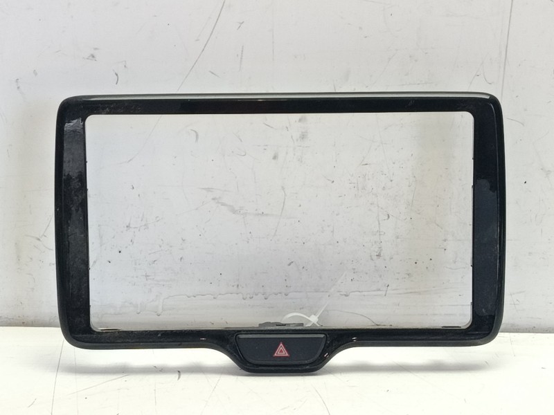 Recambio de molduras delanteras para toyota yaris referencia OEM IAM 55405K0030  