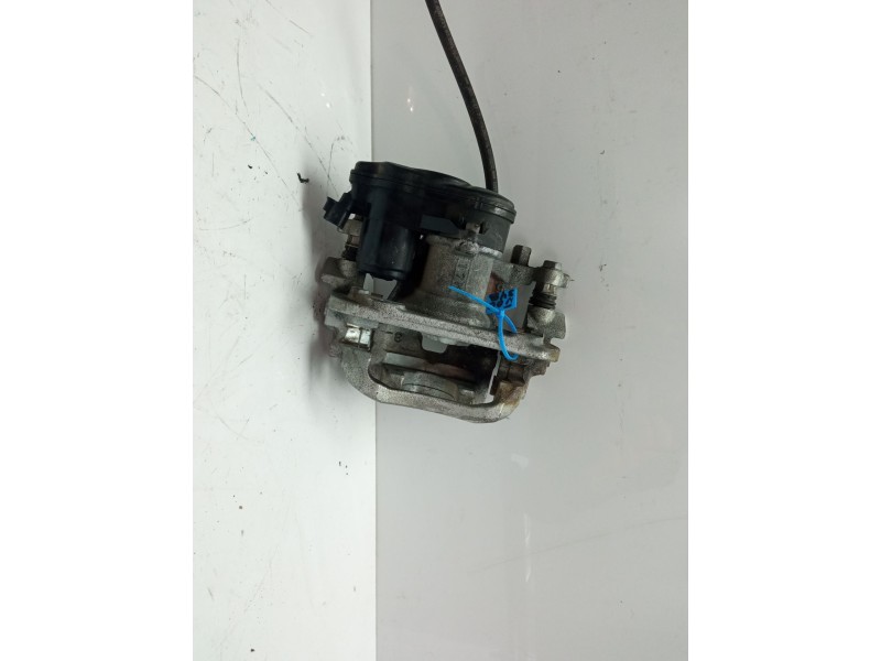 Recambio de pinza freno trasera derecha para lexus ux (za10) 250h referencia OEM IAM 4783033270  