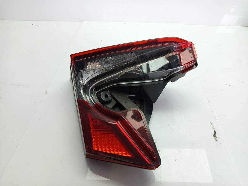 Recambio de piloto trasero izquierdo interior para toyota c-hr hybrid active referencia OEM IAM 81566F4120  