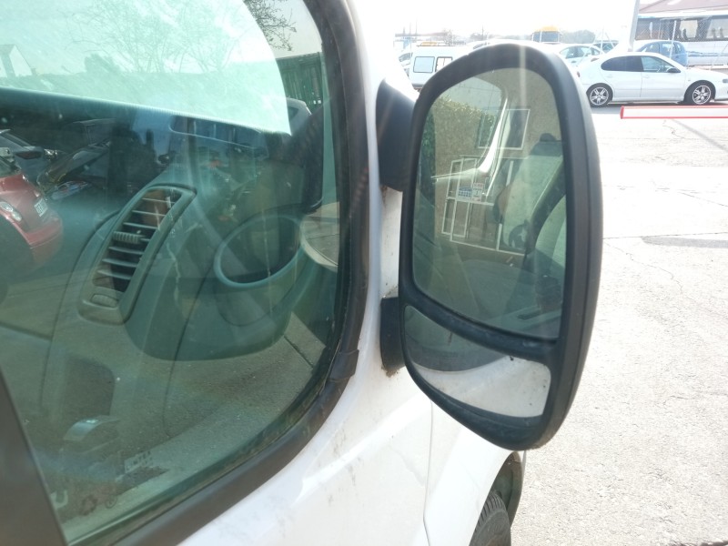 Recambio de retrovisor derecho para renault trafic combi (ab 4.01) 1.9 diesel referencia OEM IAM E2010022  